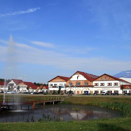 Hotel Hamburg-Wittenburg Van Der Valk المظهر الخارجي الصورة